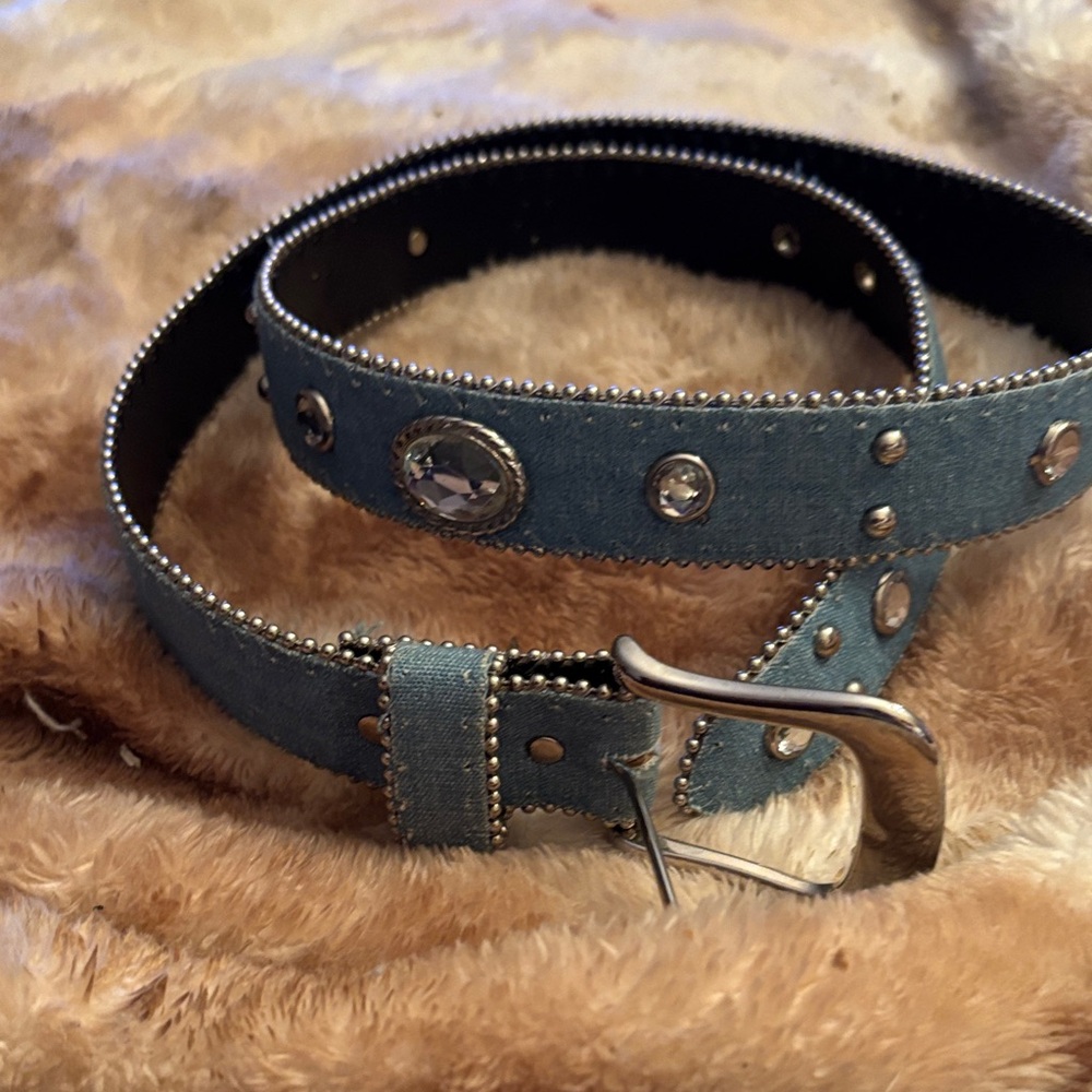 Elegant Blue Denim Studded Women's Cowgirl Belt 38” 32.5”-35” can wear
